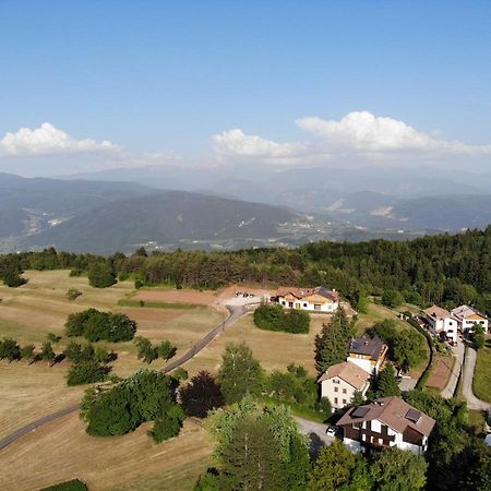 Bioagritur La Casa Dei Trajeri Villa Fai della Paganella Luaran gambar